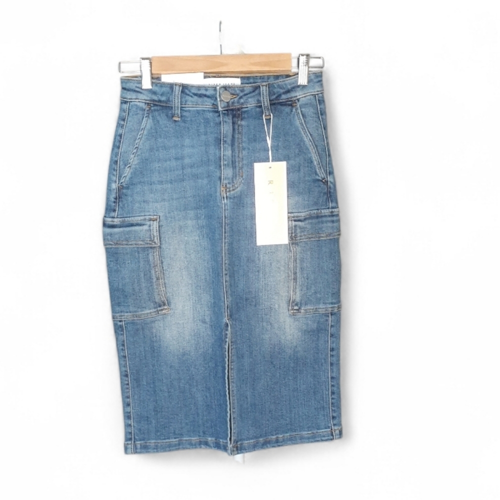 Risen Denim Midi Skirt with Pockets. New W/Tags.Size S